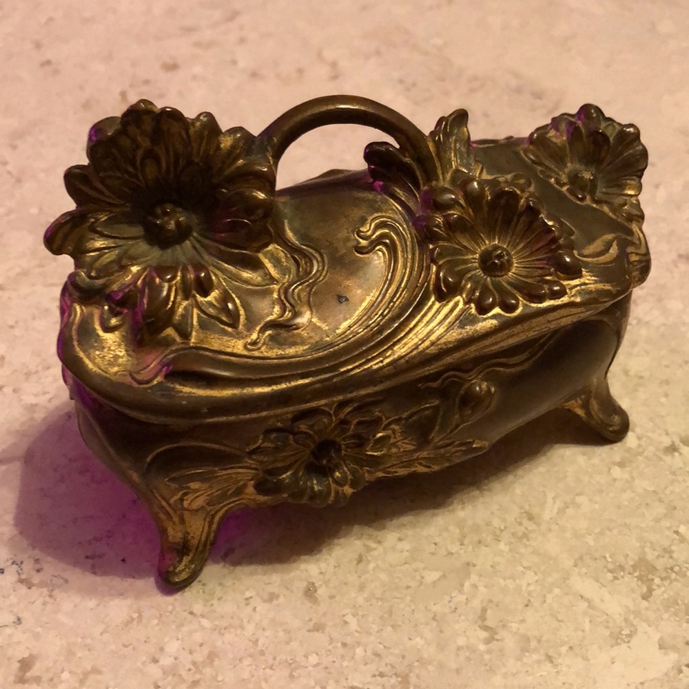 Art Nouveau Vintage Jennings Bros Signed JB 331 Gold Gilded Trinket Jewelry Box